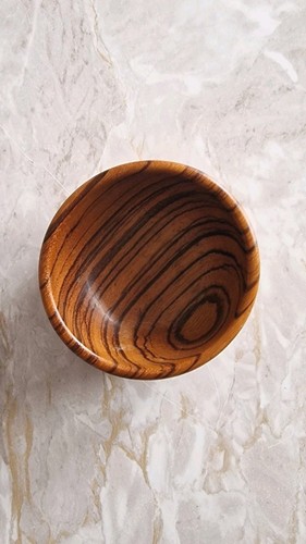 Handgedrechselte holzschale - handgedrechselte,